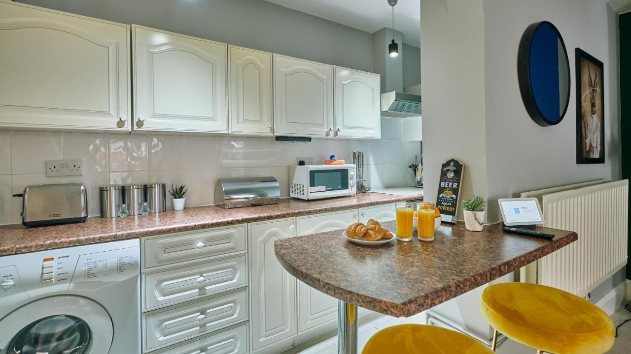 Stylish 2 Bedroom In Clifton - Garden Bristol Exterior foto